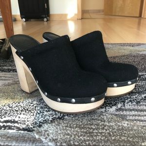 Woolrich “Journalist” Black Wool Platform Clogs